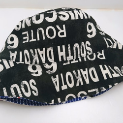 藍色條紋法鬥&黑色渲染英語雙面漁夫帽/遮陽帽 第4張的照片