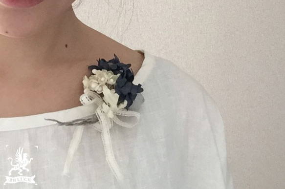 corsage 　【　布花コサージュ ＊ marguerite　＆　lily of the valley 　】 5枚目の画像