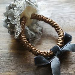 hair tie 【 布花ヘアゴム ＊ hydrangea ＆ ribbon ... gray 】 5枚目の画像