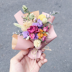 【好花】韓風粉色包裝迷你花束 韓國包裝乾燥花花束 情人節花束【隨機出售】(XS) 第2張的照片