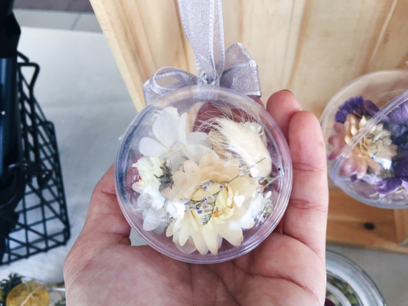 【好花】乾燥透明花球 不凋繡球花 情人節禮物 居家擺飾 白、粉、紫三色(S) 第3張的照片