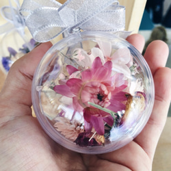 【好花】乾燥透明花球 不凋繡球花 情人節禮物 居家擺飾 白、粉、紫三色(S) 第4張的照片