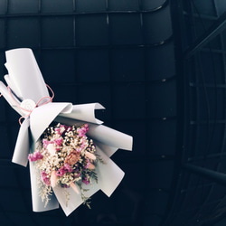 【好花】進口滿天星粉色乾燥花束 情人節花束 升遷花禮 韓國進口包裝紙(L) 第5張的照片
