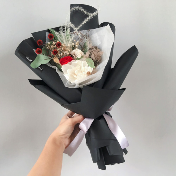 【好花】質感韓式包裝 不凋玫瑰花束 情人節花束 畢業花束 母親節花束(L) 第3張的照片