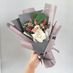 【好花】質感韓式包裝 不凋玫瑰花束 情人節花束 畢業花束 母親節花束(L) 第5張的照片