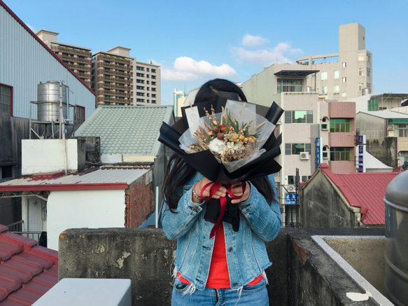 【好花】迎向未來 乾燥花束  橘黃色暖色系花束  情人節花束 畢業花束 母親節花束(L) 第1張的照片