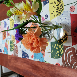 テーブルランナー　北欧風花柄 2枚目の画像