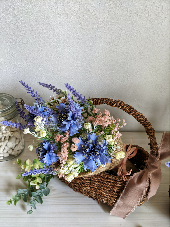 母の日プレゼント~晴れやかで爽やか♡矢車草とラベンダーのBlue Bouquet & パニエ 7枚目の画像