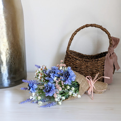 母の日プレゼント~晴れやかで爽やか♡矢車草とラベンダーのBlue Bouquet & パニエ 5枚目の画像