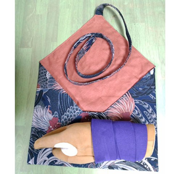 伊藤若冲　群鶏図風　和小物入れ/数寄屋袋（芝翫茶色） 3枚目の画像