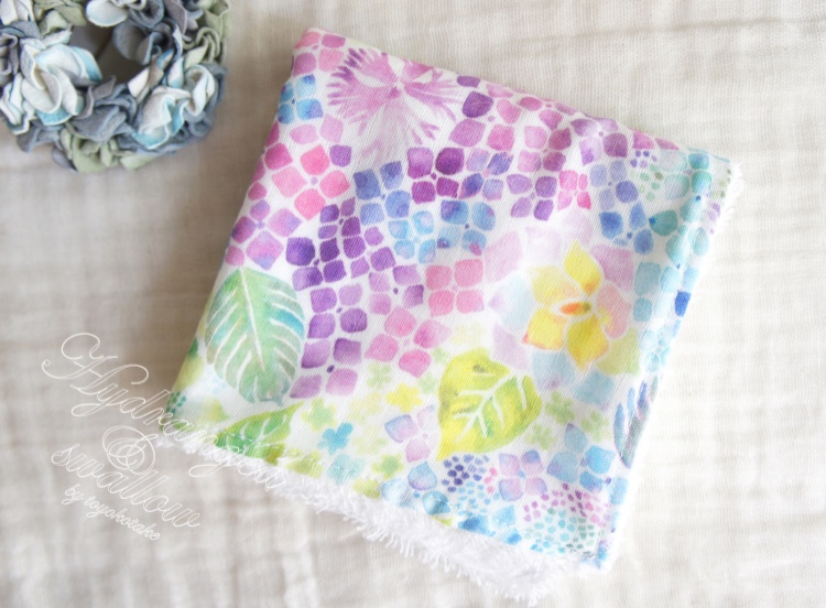 あじさいとツバメの虹色ダブルガーゼハンカチ ポシェット toyokotake