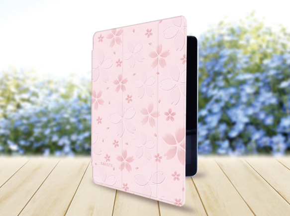 【SAKURA（さくら色）】手帳型iPadケース【バックカバー：ハードタイプ】（片面印刷/カメラ穴あり/はめ込みタイプ） 2枚目の画像