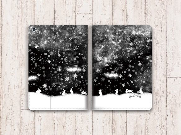 【雪うさぎ】手帳型タブレットケース（カメラ穴あり/はめ込みタイプ） 2枚目の画像