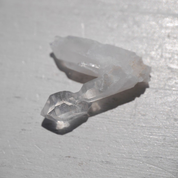 天然石セプタークォーツ(メキシコ チワワ州産)約1.8g幅約24mm王笏水晶ミニクラスター[spq-200812-09] 6枚目の画像