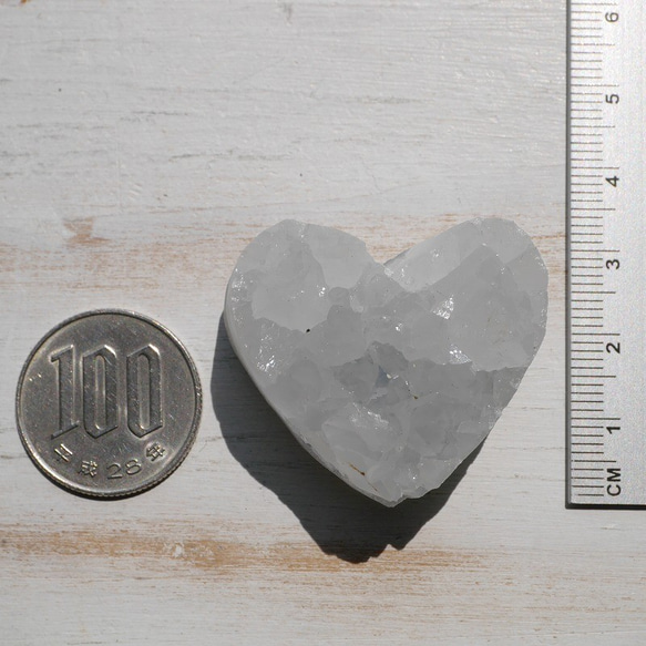 天然石アポフィライト(インド産)約35g約35×32mmミニハート型クラスター原石 魚眼石[aph-200925-02] 5枚目の画像