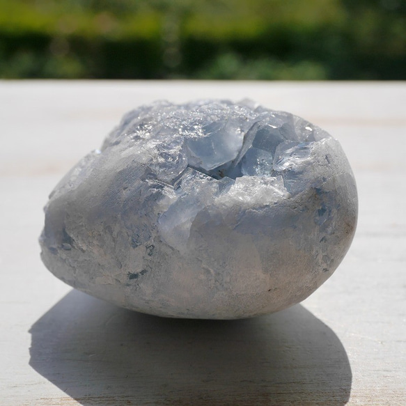 天然石 約165g約54mmセレスタイト(マダガスカル産)ハート型半球原石結晶ぎっしり天青石[ce-201005-03] 4枚目の画像