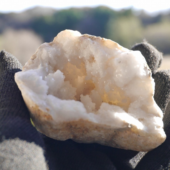 天然石 約150g約73×54×高53ｍｍ モロッコ産水晶原石ジオード鉱物結晶クラスター[mro-201203-04] 9枚目の画像