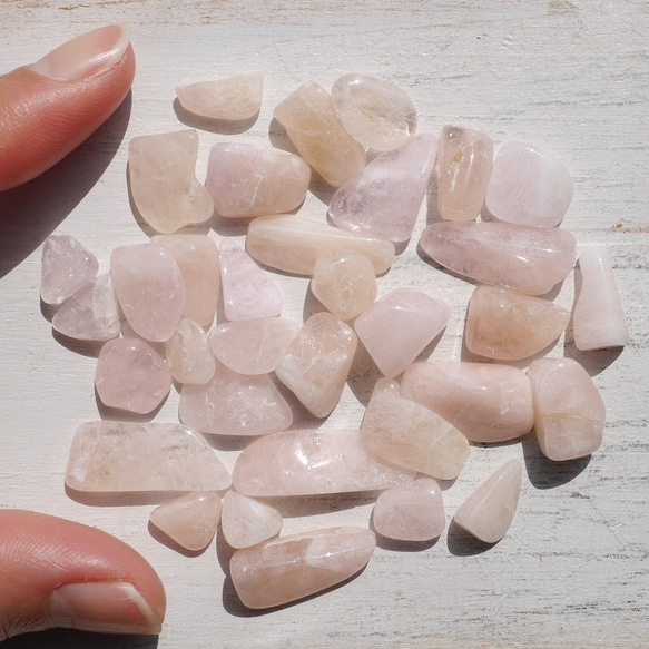天然石モルガナイト(ブラジル産)さざれ石 約25g分詰合せ約6～14mm 穴なし[sa-210308-04] 6枚目の画像