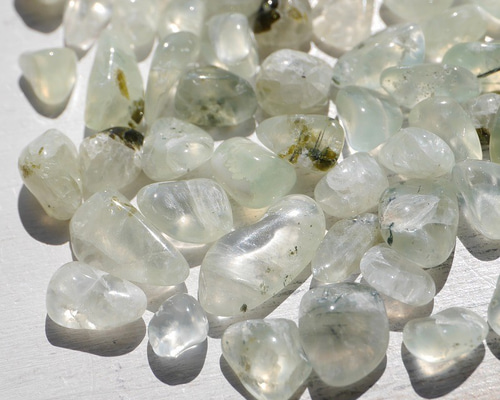 300☆特選一石☆エピドート入り♢【オーストラリア産☆天然プレナイト