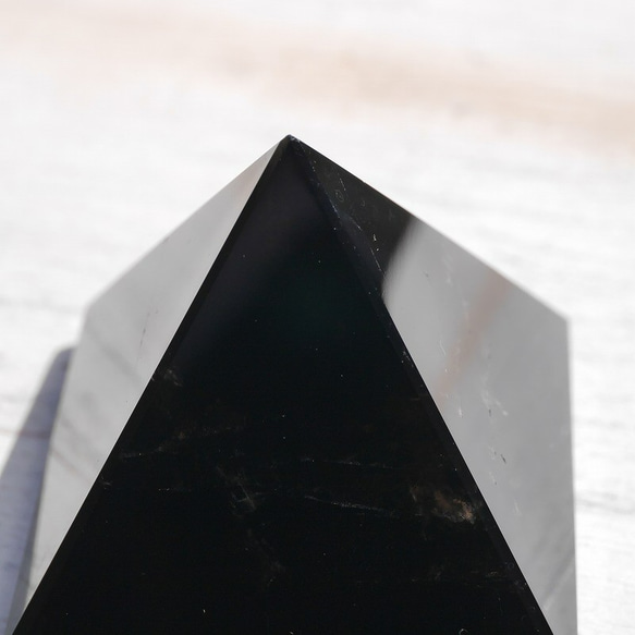 天然石モリオン(チベット産)約81gピラミッド高約39mm×1辺約44mm 黒水晶[mrpy-210504-04] 2枚目の画像
