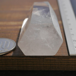 天然石 水晶(ブラジル産)約62ｍm×28mm約58g研磨ポイント六角柱クォーツクリスタル[qp-210511-09] 6枚目の画像