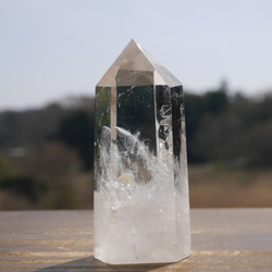天然石 水晶(ブラジル産)約62ｍm×28mm約58g研磨ポイント六角柱クォーツクリスタル[qp-210511-09] 9枚目の画像