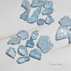 天然石アクアマリン(ブラジル産)約8～8.3g分詰合せラフロック穴なし3月誕生石ライトブルー[aq-210526-01] 1枚目の画像