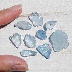 天然石アクアマリン(ブラジル産)約8～8.3g分詰合せラフロック穴なし3月誕生石ライトブルー[aq-210526-01] 6枚目の画像