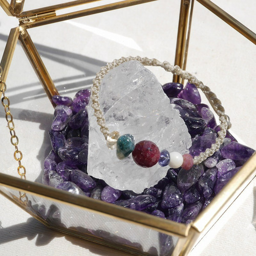 福袋✨天然石ディスプレイ3点セットペンタゴンケース/ロック水晶