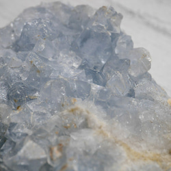 天然石 約180g約66mmセレスタイト(マダガスカル産)たまご型半球原石結晶ぎっしり天青石[ce-210602-02] 4枚目の画像