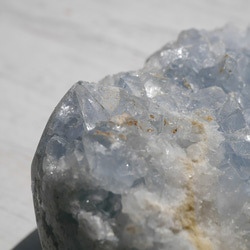 天然石 約180g約66mmセレスタイト(マダガスカル産)たまご型半球原石結晶ぎっしり天青石[ce-210602-02] 8枚目の画像