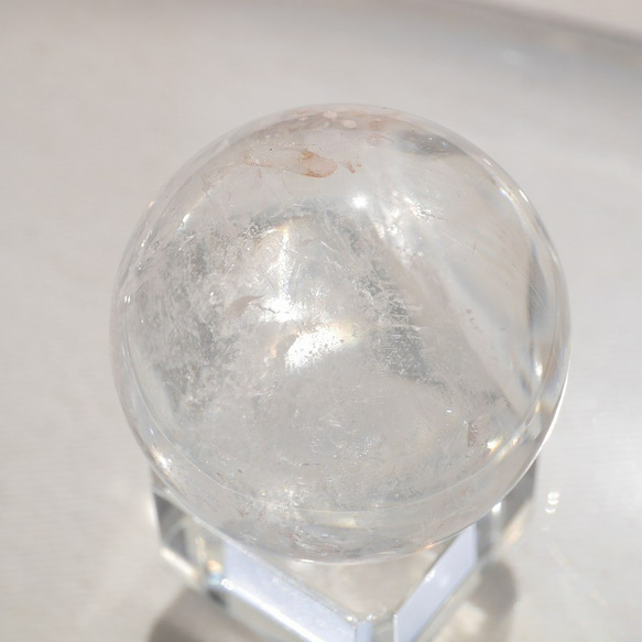 天然石 約54g直径約34mm水晶丸玉(ブラジル産)クリスタルつやつや鉱物テラリウム素材[rq-210807-04] 4枚目の画像