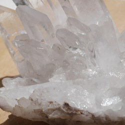 天然石 約251g幅約98mm 水晶クラスター(ミナスジェライス産)透明クリスタル結晶原石[bqc-210829-01] 3枚目の画像
