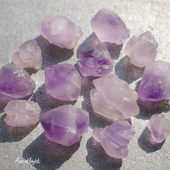 天然石ラベンダーアメジスト(ブラジル産)約30～31g分詰合せ 結晶原石 紫水晶[blam-211016-01] 1枚目の画像