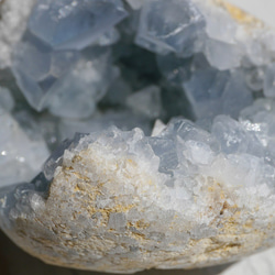 天然石 約277g約70mmセレスタイト(マダガスカル産)たまご型半球原石結晶ぎっしり天青石[ce-211020-01] 10枚目の画像