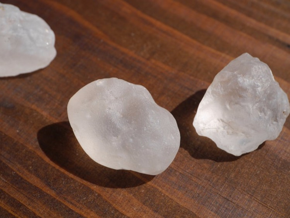 天然石 ボリビア産インカクリスタル ロッククリスタル 大きめ３個セット 水晶 素材[sa-150811-04] 3枚目の画像