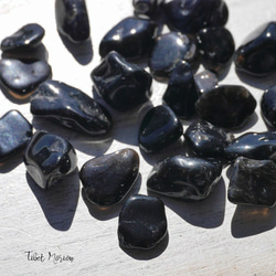 天然石モリオン(チベット産)約35g分約8～20mm大きなさざれ石詰合せ 穴なし 黒水晶[sa-211023-01]