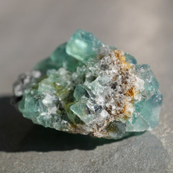 天然石 約17g最大幅約33mmダイアナマリア鉱山産フローライト結晶原石グリーン強蛍光[dmfl-211123-01] 7枚目の画像