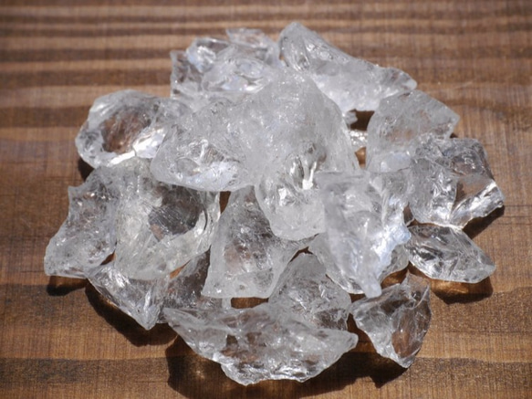 天然石 透明感あり☆ロッククリスタル(アーカンソー産) 大小サイズミックス 約50g 水晶[ro-150916-01] 2枚目の画像