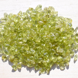 天然石 小粒ペリドット さざれ石 約15g 約3mm〜6mm 穴なし 透明素材黄緑[sa-151212-01] 2枚目の画像