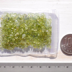 天然石 小粒ペリドット さざれ石 約15g 約3mm〜6mm 穴なし 透明素材黄緑[sa-151212-01] 5枚目の画像
