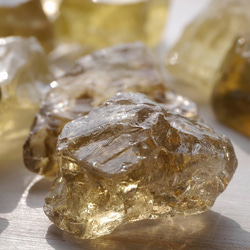 天然石 シトリン(黄水晶) 虹入り♪ラフロック原石 単品 約17〜19g 鉱物鉱石結晶素材[ro-160114-03] 5枚目の画像