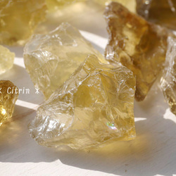 天然石 シトリン(黄水晶) 虹入り♪ラフロック原石 単品 約10〜12g 鉱物鉱石結晶素材[ro-160114-05] 1枚目の画像