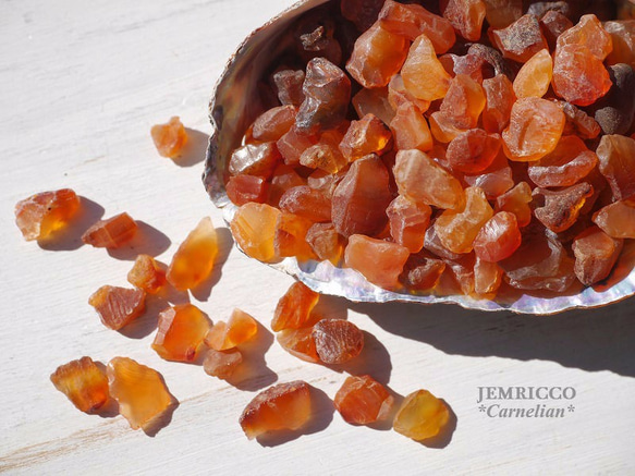 天然石 カーネリアン(紅玉髄)原石さざれ石 インド産 約30g 約4mm