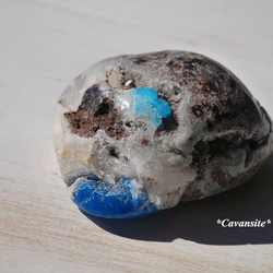 天然石カバンサイト(インド産)母岩付研磨タンブル 約15g ブルーハワイカラー結晶原石素材[tu-160217-02] 1枚目の画像