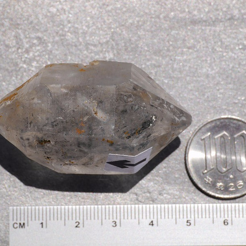 水入り グラファイト イン クォーツ