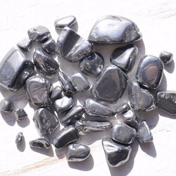 テラヘルツ鉱石さざれ石 サイズミックス 約10g 約2mm〜16mm 穴なし つやつや光沢[sa-161116-01] 3枚目の画像