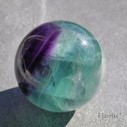 天然石 虹入り☆マルチカラーフローライト(蛍石)丸玉 直径約30mm 約47g