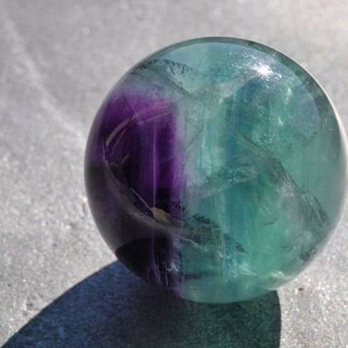 台座付き 高品質 虹入り フローライト 丸玉 A 台座付き 高品質 虹入り フローライト 丸玉 A