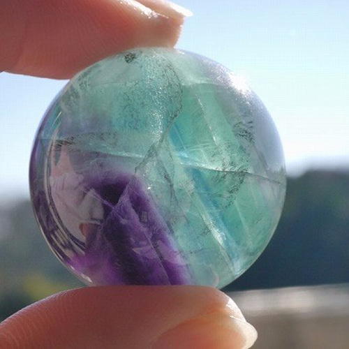天然石 虹入り☆マルチカラーフローライト(蛍石)丸玉 直径約30mm 約47g